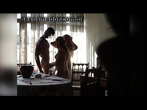❤️ Els amics sexuals conviden un home gegant i un trio amb ell ❌ Sexe de qualitat al ca.desixxxtube.ru ❌️
